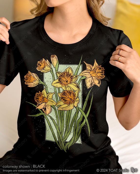 Daffodil Blockprint Unisex T-Shirt: Hand-Drawn Vintage-Style Daffodil Flower Drawing, Yellow Orange Botanical Blooms Illustration