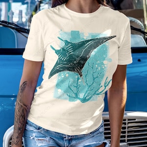 Manta Ray Unisex T-shirt, StingRay Silhouette, Devil Ray, Eagle Ray, Marine Life, Aquatic Wildlife, Marine Biology, Beach Vacation, Ocean