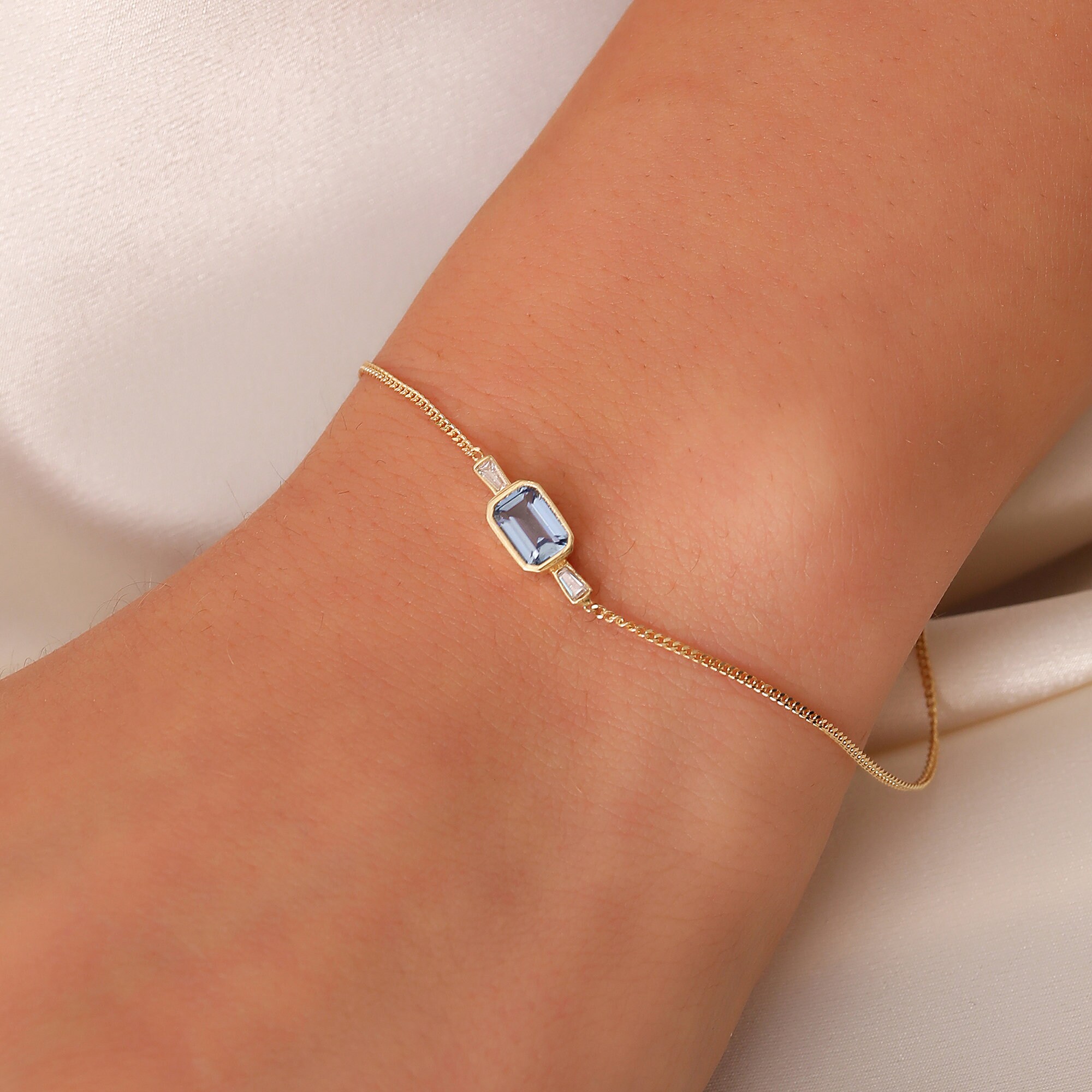 Aquamarine white gold bracelet deals
