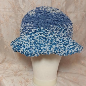 Fuzzy bucket hat denim colored