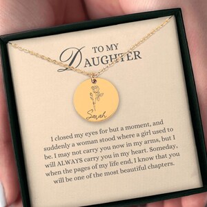 Cadeau pour ma fille, collier prénom personnalisé avec pendentif fleur de naissance gravé au laser, cadeau d'encouragement personnalisé, carte de message bijoux
