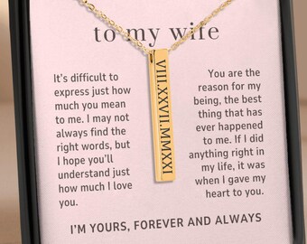 Collier anniversaire de femme : date chiffres romains personnalisés, pendentif barre verticale