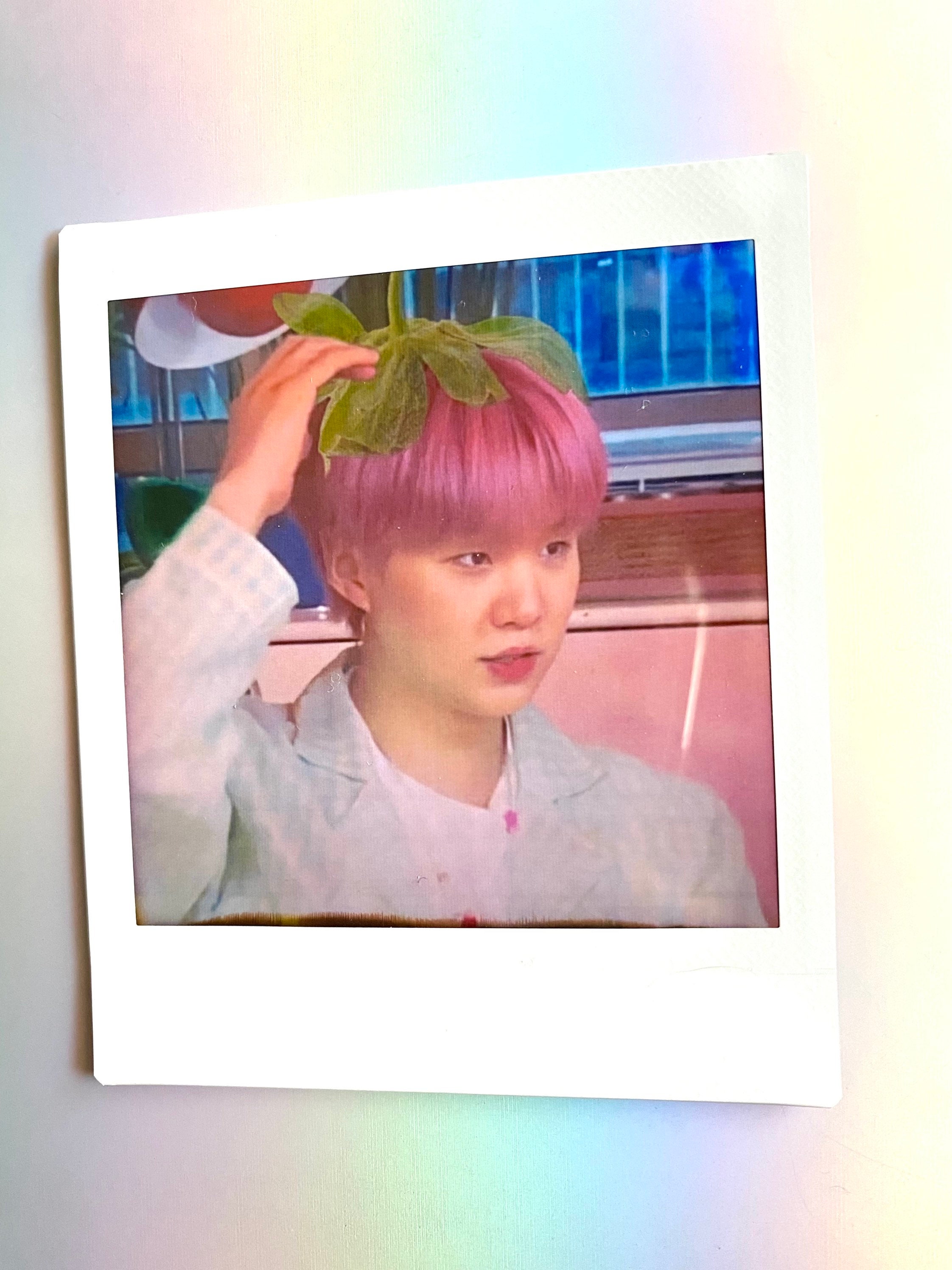 strawberry yoongi suga polaroid