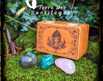 Coffret Pierre malachite labradorite quartz rose coffre bois idée cadeau méditation magie naturelle wicca ésotérique hoodoo sabbat yule