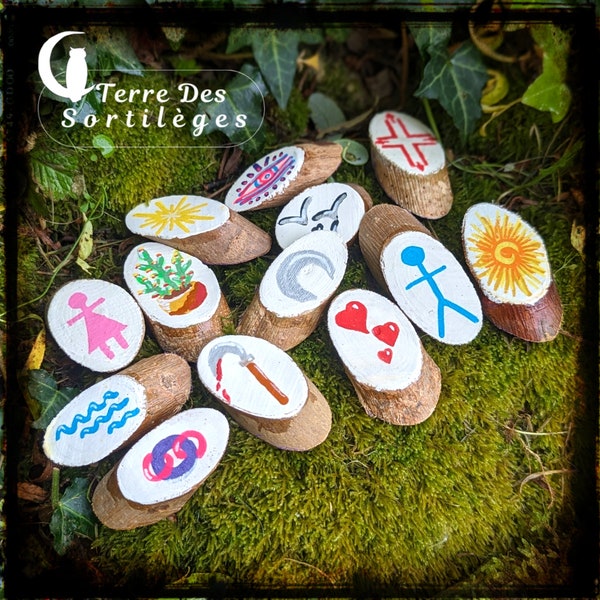 Set 13 runes de sorcières en bois avec pochette en lin peint à la main divination tirage sorcellerie hoodoo wicca idéee cadeau sabbat yule