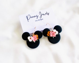 Pendientes de aro de arcilla con forma de ratón / Pendientes de arcilla polimérica negra / Pendientes de aro de arcilla con flores / Pendientes de arcilla con forma de ratón y flor de Halloween