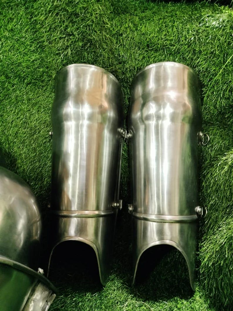 "Medieval gladiator Greaves "