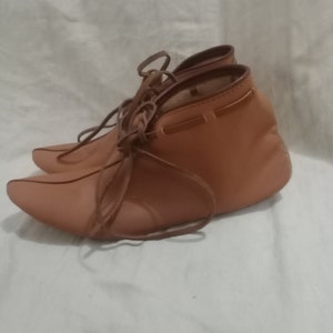 Viking Leather Turnshoes – 10th Century Hedeby Reenactment Shoes | Medieval Norse Footwear for LARP, SCA & Cosplay