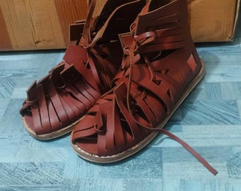 Roman Caligae Sandals – Leather Hobnailed Military Footwear for Reenactment