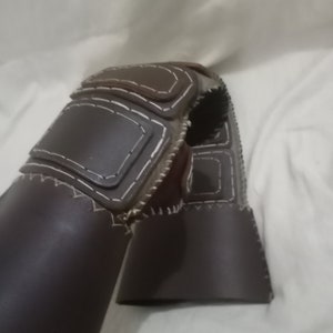 Pair Combat gauntlets,Viking  leather gauntlets,Battle ready leather mittens,cosplay gauntlets,Halloween gift,Christmas gift,reenactment kit