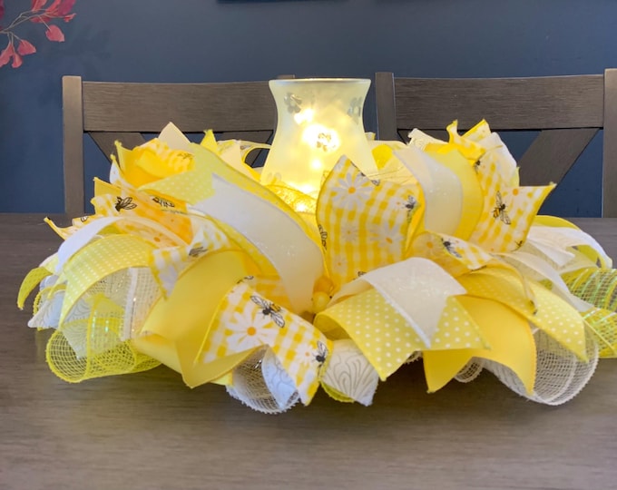 Lighted Daisy Centerpiece, Spring Arrangement, Summer Centerpiece ...