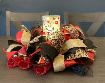 Pre-lit Valentine's Day Centerpiece, Heart Vase, Table Wreath, valentine table arrangement