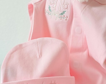 Personalized Magnetic Baby Footie, Monogram Newborn Sleeper, Floral Embroidery Coming Home Outfit