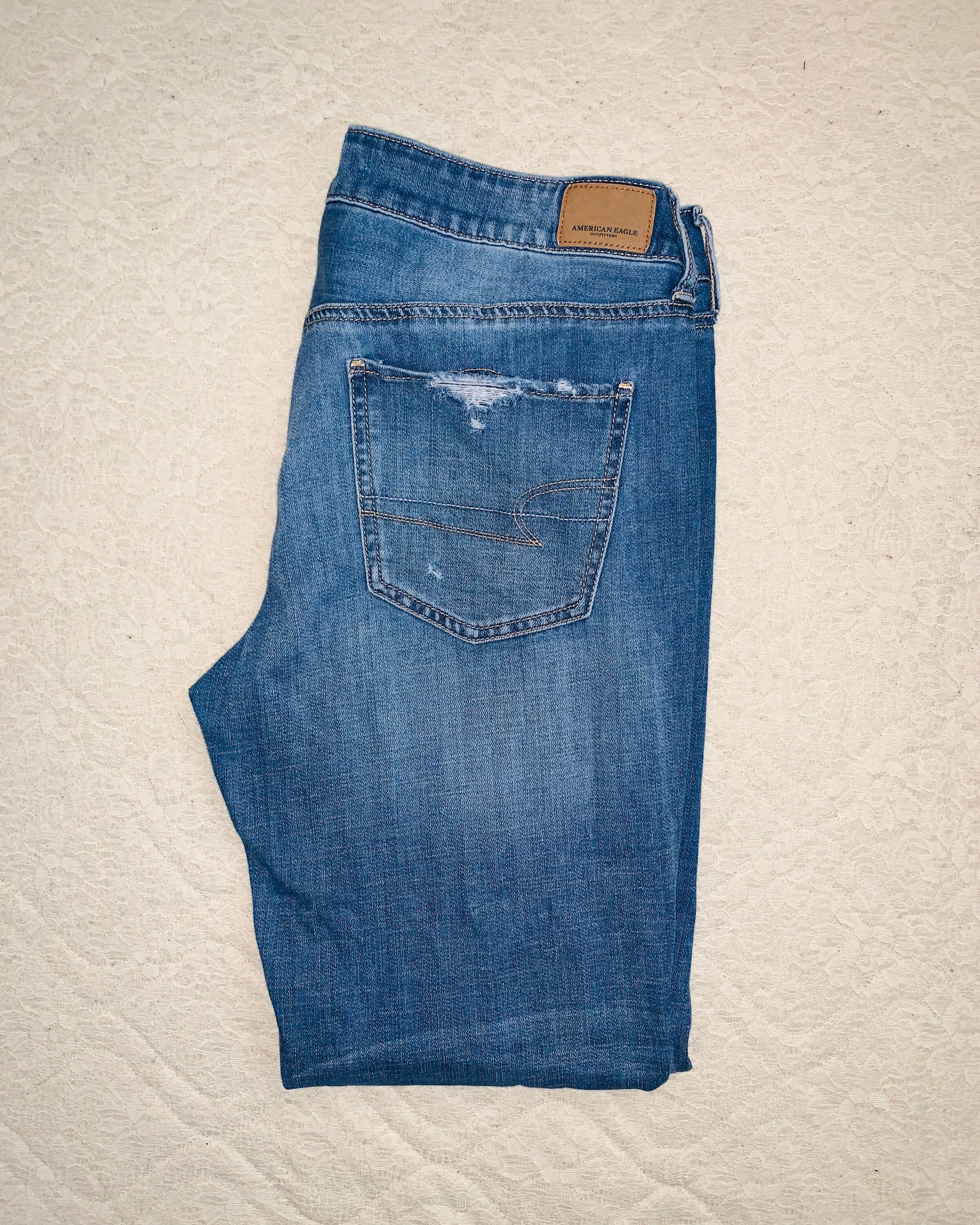 american eagle mom jean