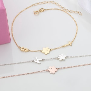14K Gold Haustier Name Initial Armband, Geschenk für Haustier Mütter, Silber Katze Hund Pfotenabdruck Brief Armband, Geschenk für Tierliebhaber, bestes Geschenk für Mütter