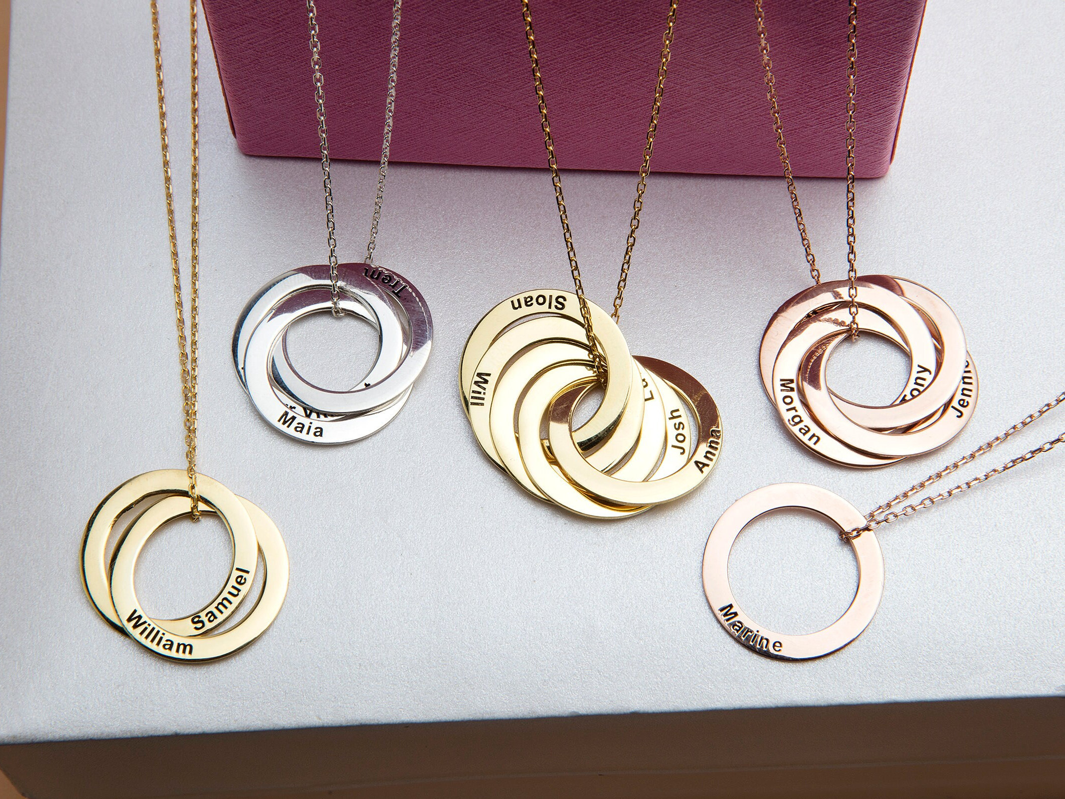 Sterling Silver Name Necklaces, 14K Gold Name Necklace, Engraved Circle Family Necklaces, Personalized Gifts For Mom, Best Gift For Mothers