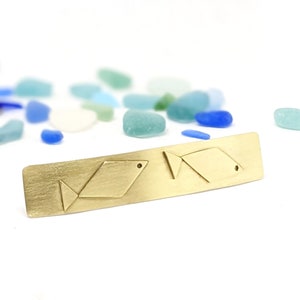 Clip barrette, geometric fish in brass, gold color, quality Made in France