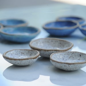 Cute matching set of 3 mini bowls 3 nesting pinch bowls Ceramic bowl set image 2