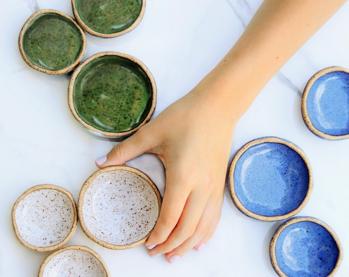 Pinch Bowl Set: 3 Nesting Bowls