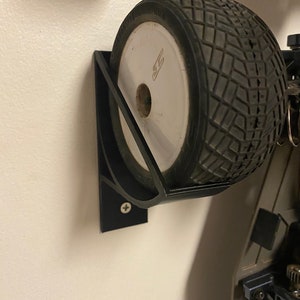 RC Car Wall Mount