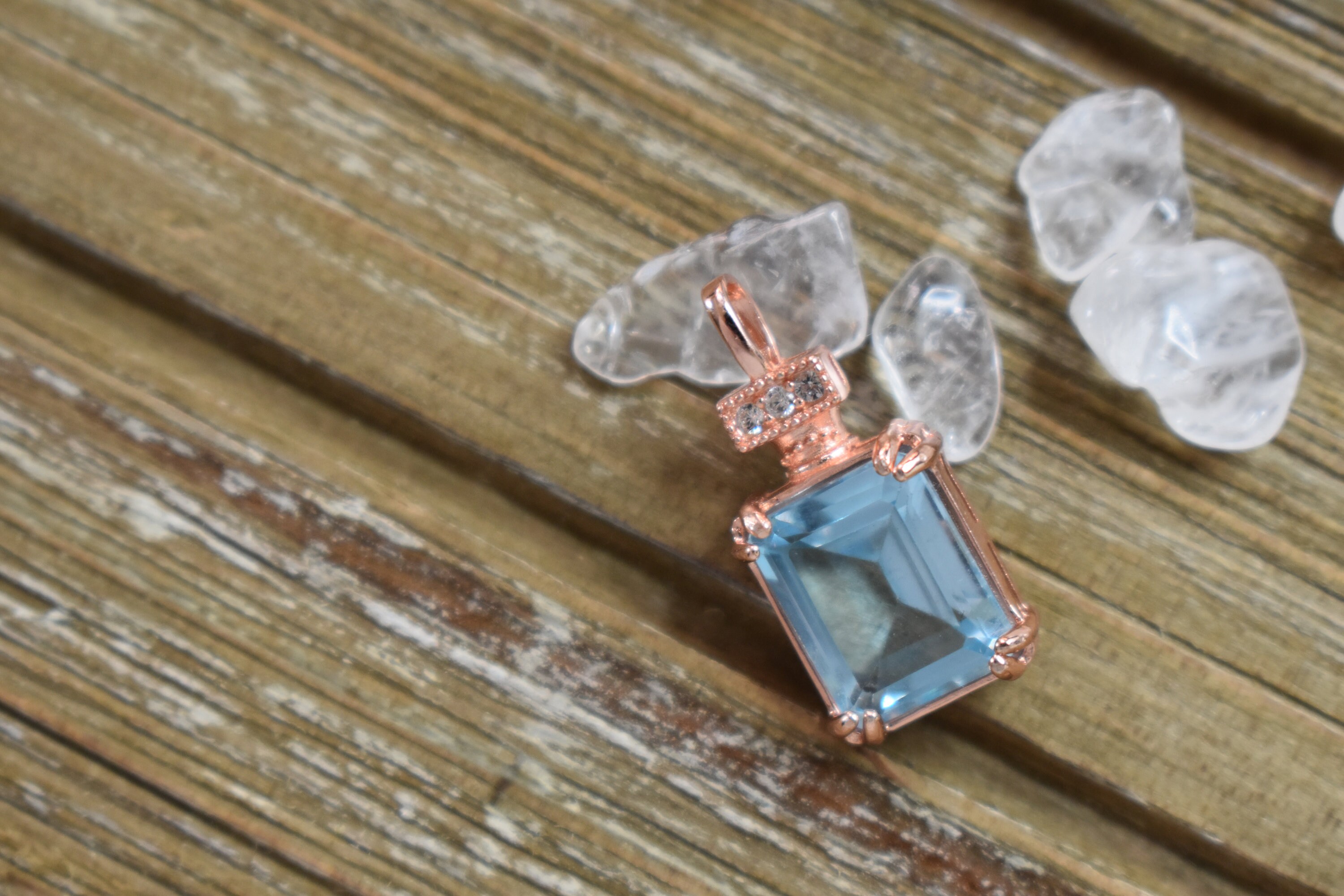 Blue Topaz With Zircon Stones Pendant, High Clarity! Rose