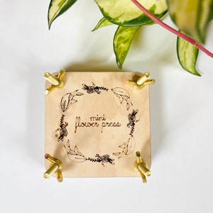 Pocket flower press | herb press kit | vintage floral | mini flower press | wooden flower press | flowerpress kit | dried flower art | brass