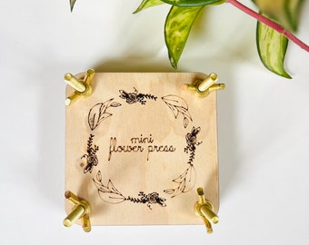 Pocket flower press | herb press kit | vintage floral | mini flower press | wooden flower press | flowerpress kit | dried flower art | brass