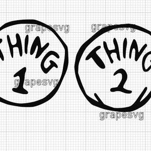Könnte beinhalten: Zwei schwarz-weiße kreisförmige Designs mit den Wörtern "THING 1" und "THING 2" in einer fetten, verspielten Schriftart. Die Zahlen sind unter dem Wort "THING" zentriert. Der Hintergrund ist ein Rastermuster.