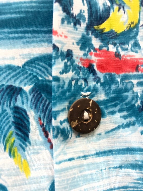 Vintage HANG TEN HAWAII Surf Striped Foot Logo Tee Shirt Top Beach Summer Vacation main image 0