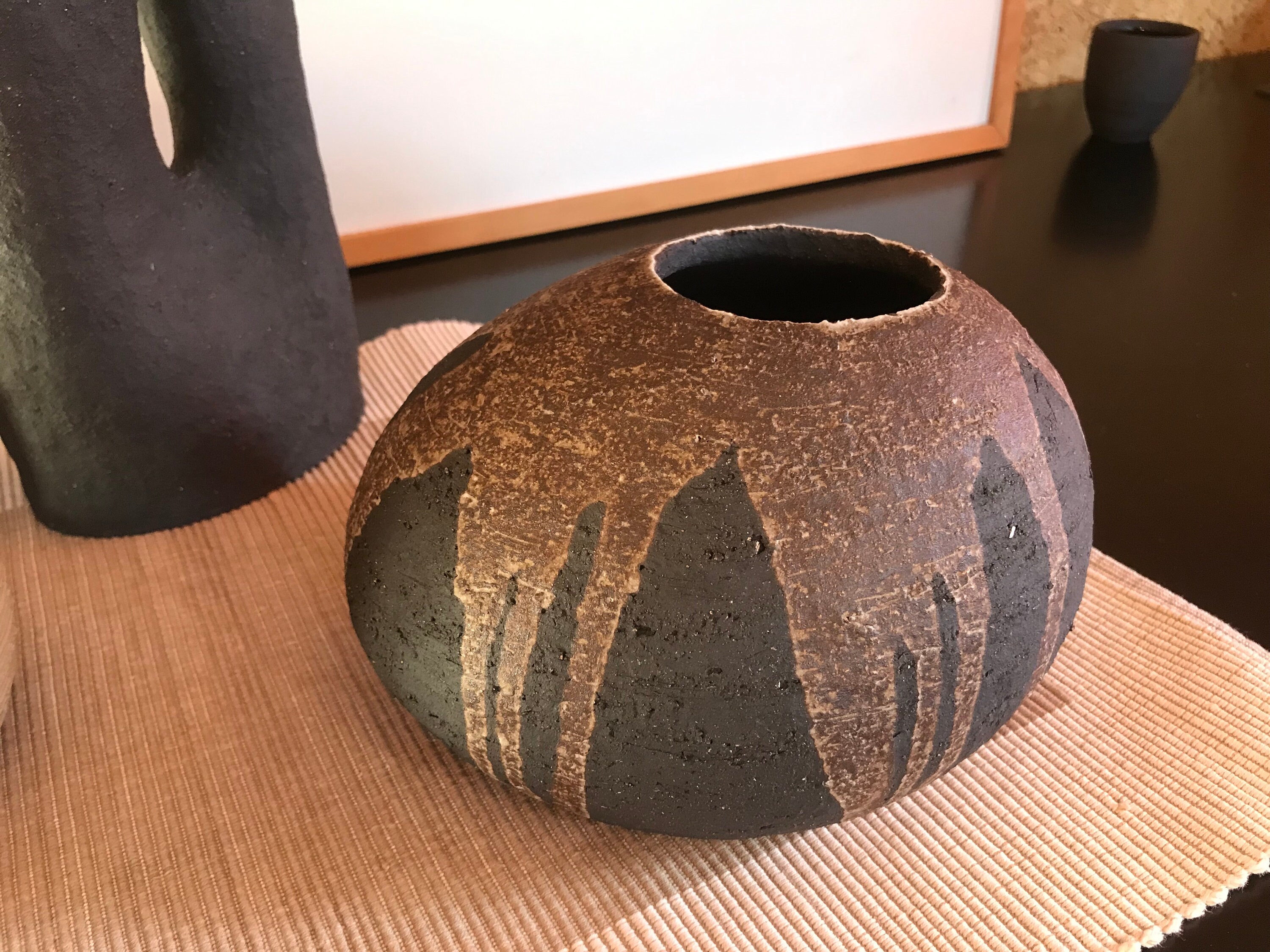 Vase Asymétrique Volca en Grès Fait Main