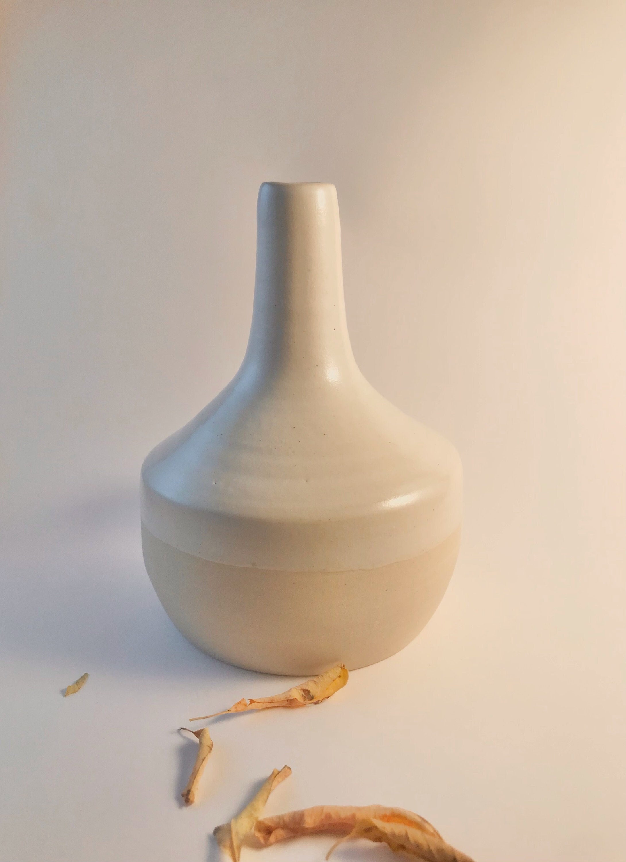 Vase Soliflore Éole en Grès Blanc