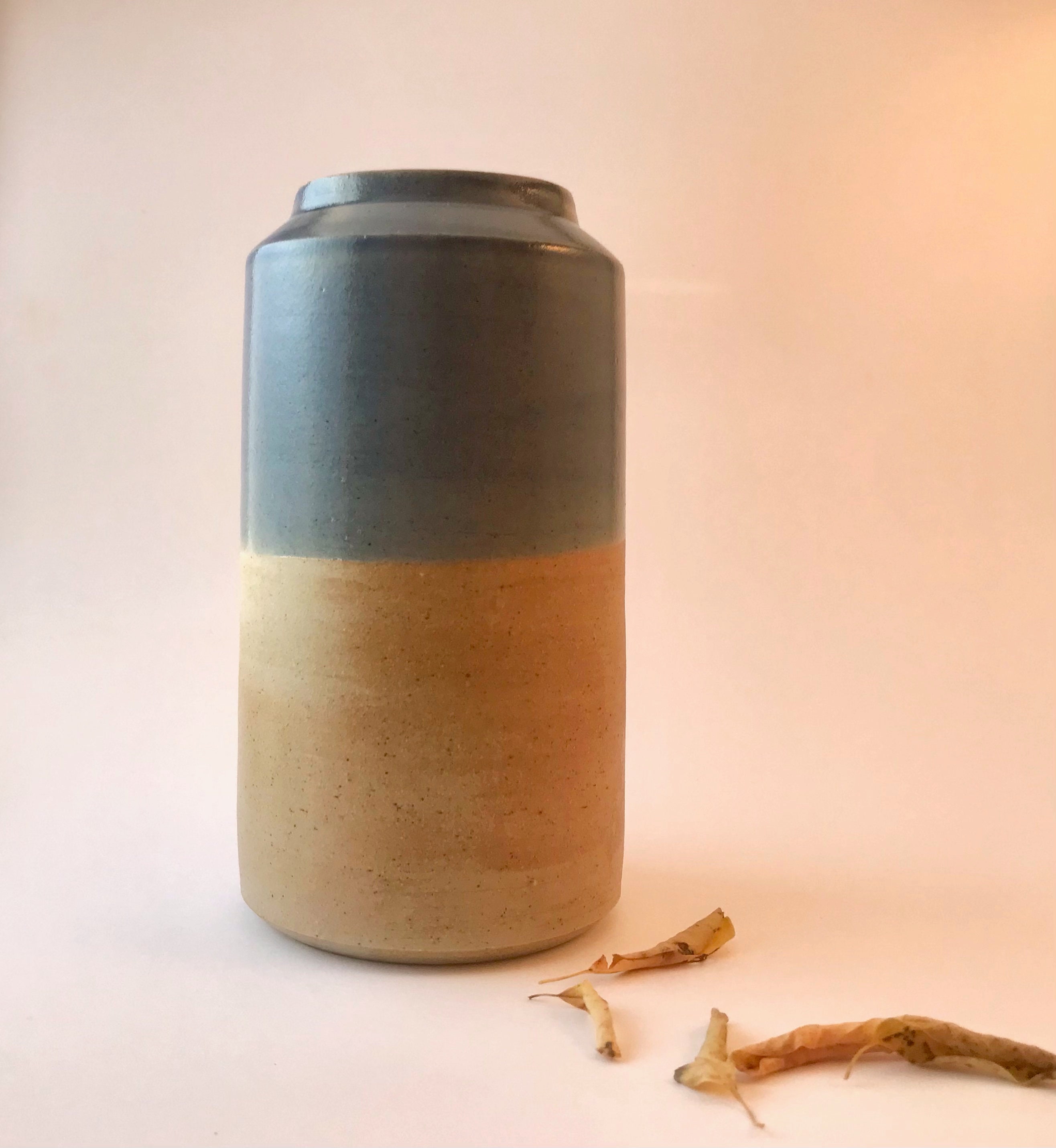 Vase Droit Bicolore Ekit en Grès Blanc