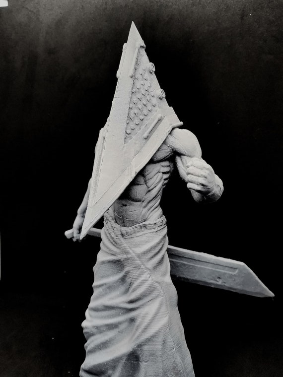 Pyramid Head Silent Hill Bust Sculpt With Mini Canvas - Finland
