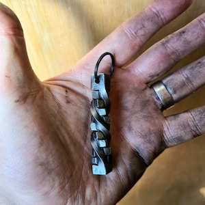 Blacksmith keychain twisted steel keyring rubix twist keyfob bag charm