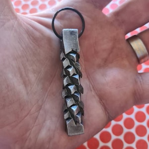 Blacksmith keychain dragon scale steel keyring twist keyfob bag charm stocking filler