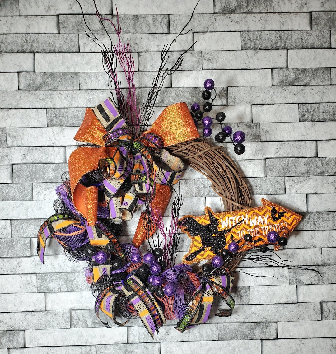 Flying Witch, Halloween Grapevine, Fall Front Door Wreath, Witch Wreath ...