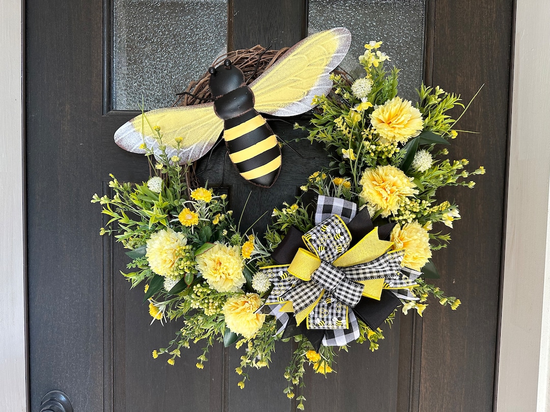 Honey Bee Grapevine Wreath | Yellow Floral Decoration | Spring Door ...