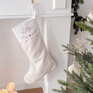 Chaussette de noël personnalisée en bouclette/ Botte noël sherpa /chaussette noël teddy prénom