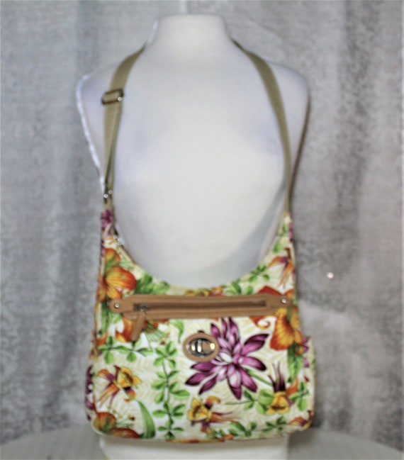 CL America Vintage Floral Women's Shoulder Bag | D