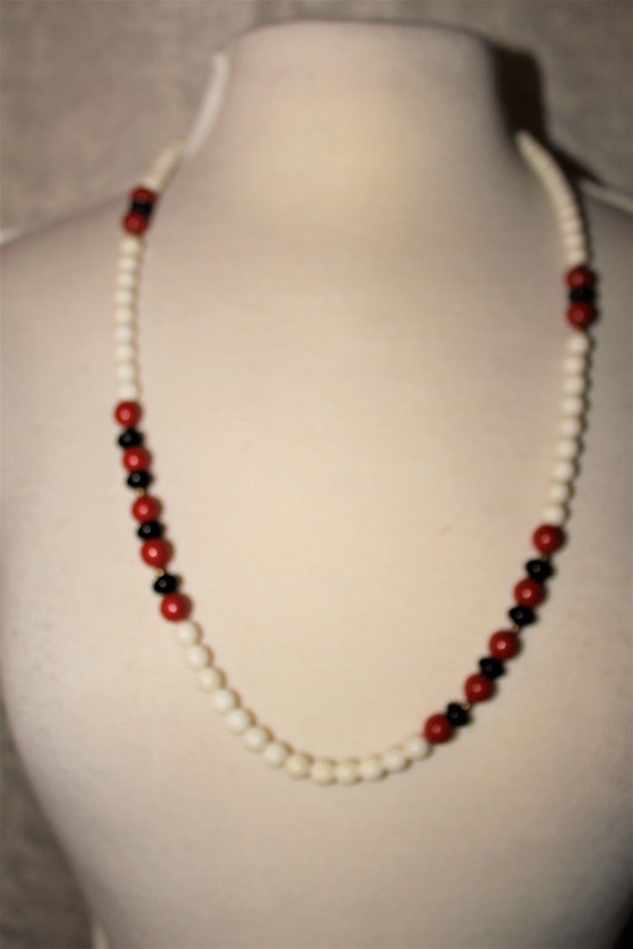 White and red beaded Vintage necklace 31 inches | 