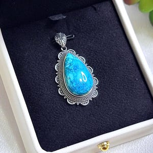 Vintage Turquoise Pendant: s925 Sterling Silver Gemstone Crystal