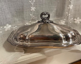 Vintage F B Rogers silverplated covered buttery dish, makers labeled attached, very good condition.  Used very little, Rogers silver co