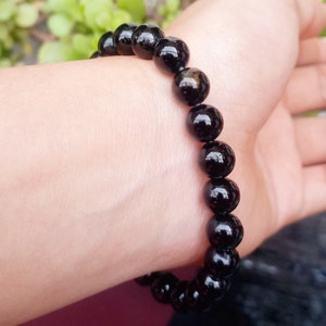 Authentic Black Tourmaline Bracelet, Gemstone Bracelet, Beaded Bracelet Natural Tourmaline Bracelet 8MM Bracelet Gift for Men’s & Women’s .