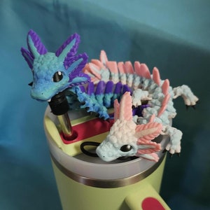 30oz, 40oz or 60oz Baby Axo Articulated Dragon Stanley Topper, Straw Topper, Articulated Dragon, Topper, Stanley Accessory, fidget toy
