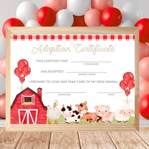 Könnte beinhalten: Eine gerahmte Adoptionsurkunde mit der Aufschrift "Adoption Certificate". Die Urkunde zeigt eine rote Scheunenillustration, Ballons und Illustrationen von Hoftieren. Der Text enthält Platz für den Namen des Adoptierenden und des Tieres, die Unterschrift und das Datum.