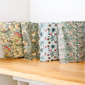 BOLSAS DE ENVOLTURA DE CERA DE ABEJAS MEDIANAS. Colección atemporal de William Morris. Almacenamiento de alimentos ecológico. 4 diseños.
