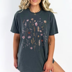 Watercolor Pressed Flowers Comfort Colors Graphic Tee