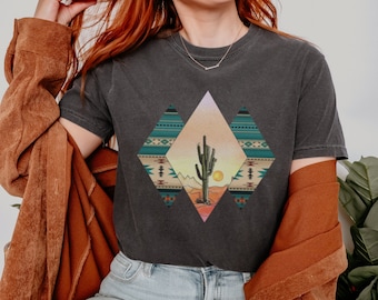 Camisa del desierto, camiseta gráfica Western Cactus Sunrise Sunset Comfort Colors
