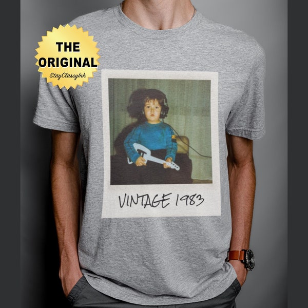 ユニセックスカスタムヴィンテージ写真と年号のシャツまたはスウェットシャツ