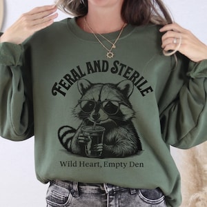 Hysterektomie Sweatshirt Lustiges Chirurgie Geschenk wilder und steriler Waschbär Trendy Hysterektomie Humor Shirt